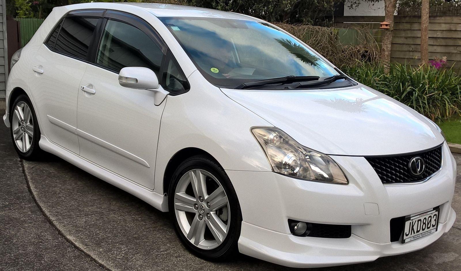 Toyota blade 2008